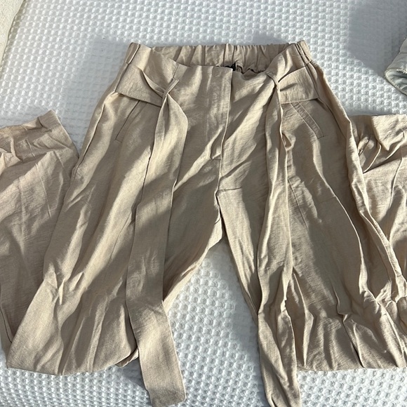 New khaki pants - Picture 1 of 2